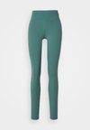 ONE - Leggings - bicoastal