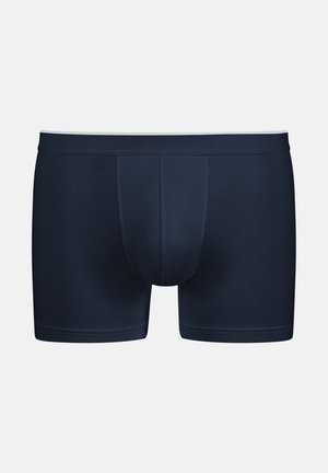 Marineblaue Herrenboxershorts mit glatter Textur und eng anliegender Passform. Verfügt über eine verstärkte Vorderpartie und einen weichen Bund mit subtilem Branding.
