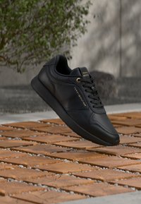 Δεν επιλέχθηκε, black