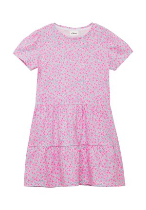 Robe à manches courtes de couleur gris clair avec un imprimé floral rose, de design à volants et un col rond. Fabriquée en tissu doux et extensible.