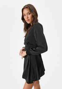 Koton BELTED MINI WRAPPED - Vestido informal - black