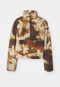 Unselected, gravel/bleach dye/black