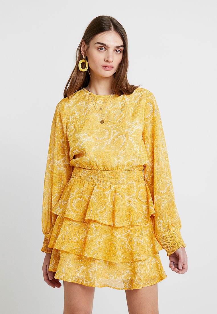 ava chiffon dress gina tricot