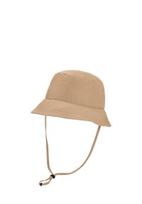 Cappello a secchiello beige realizzato in tessuto leggero, con sommità arrotondata, ampia visiera e cinturino regolabile per una vestibilità sicura.