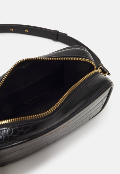 Emporio Armani CAMERA CASE CERVO CAMERA CASE CROC - Cross body bag - nero