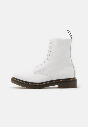 Dr. Martens 1460 PASCAL - Veterboots - optical white virginia