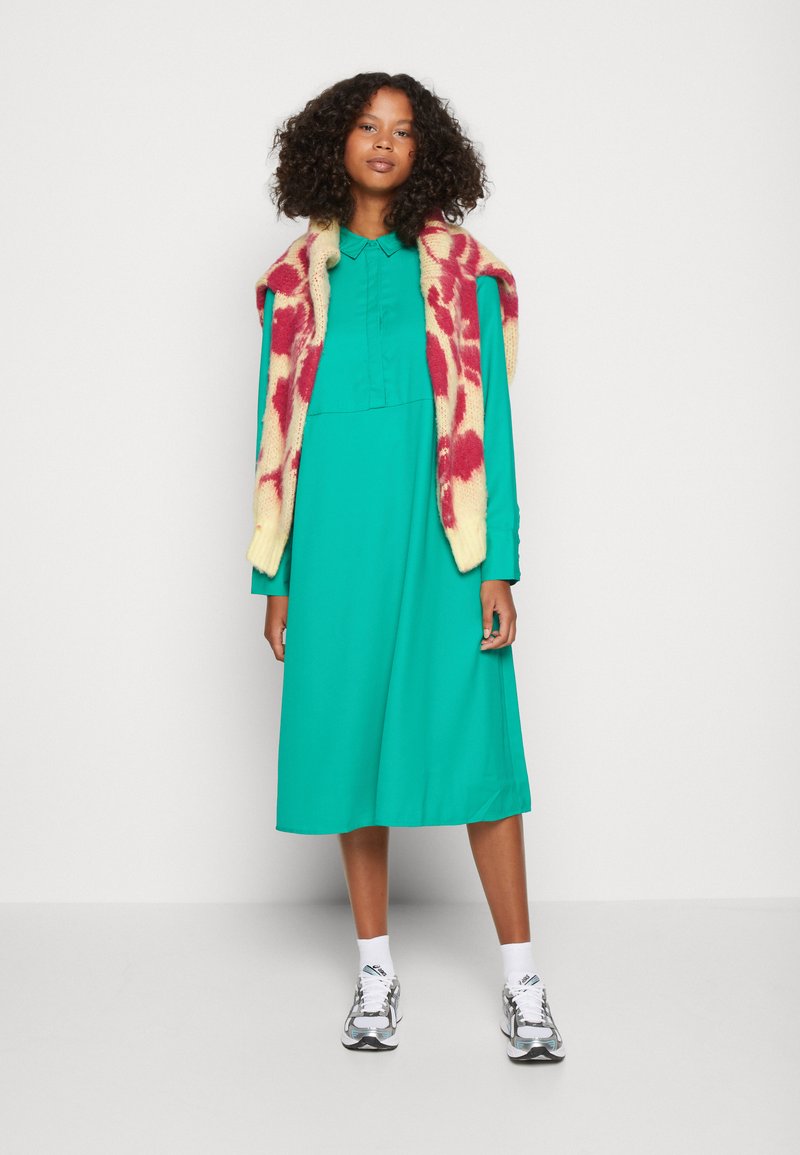 Vero Moda Sukienka koszulowa - Zdjęcie 2