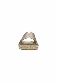 Beige espadrille sandaal met een open teen, bovenwerk van textuurstof en jute touwzool. Heeft uitsnijdingen in de bandjes voor ademend vermogen.