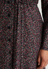 WE Fashion Vardagsklänning - green