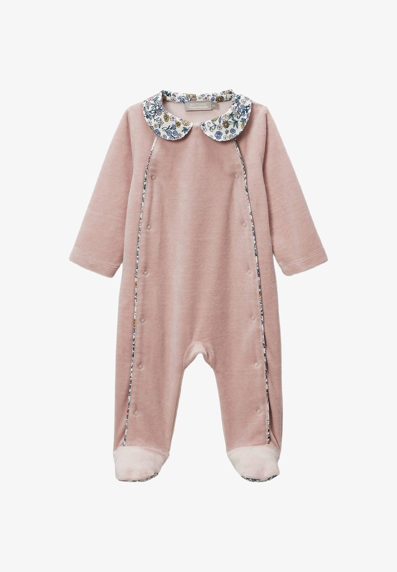 Combinaison légère rose avec un col à imprimé floral, fermetures à pression sur le devant, tissu doux et accents de pieds en peluche. Manches longues et design avec pieds.