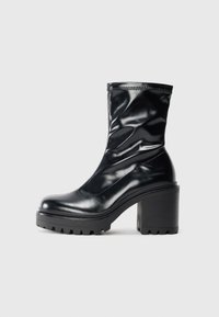 Magassarkú bokacsizmák - black