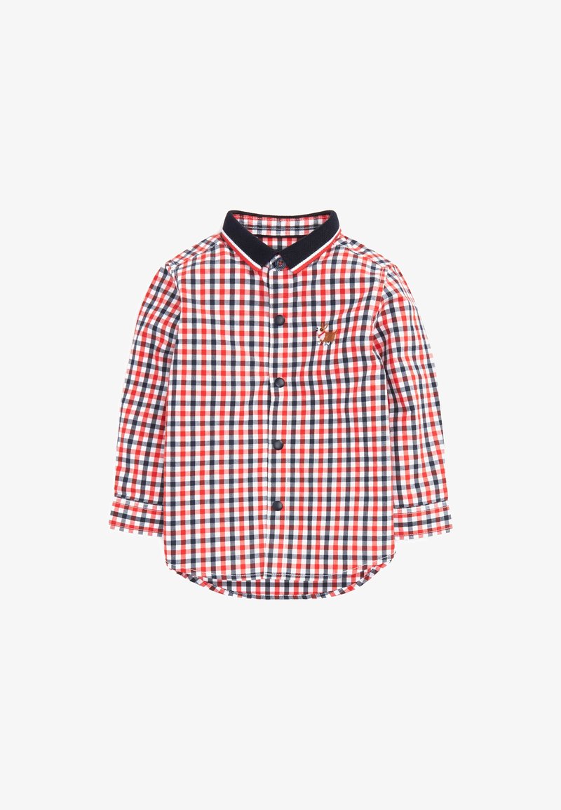 Chemise à manches longues à carreaux rouge, blanc et bleu avec col et boutons noirs, ornée d'un petit chien marron brodé sur la poitrine.