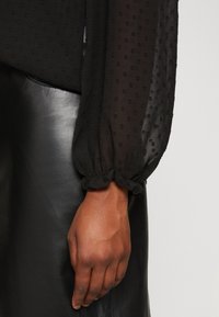 VILA VIDOBBA V NECK - Camicetta - black