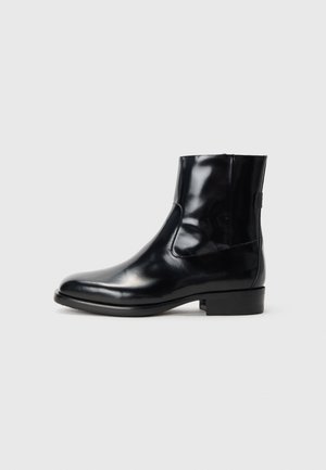 MILTON - Botines - black