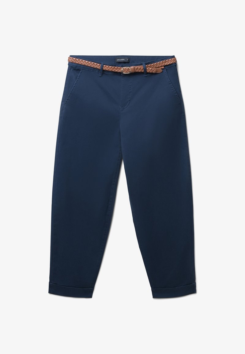 Pantaloni blu navy con una cintura intrecciata marrone, dotati di due tasche frontali, un taglio dritto e risvolti per un fitting rilassato.