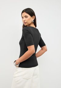 Next T-shirt - bas - black