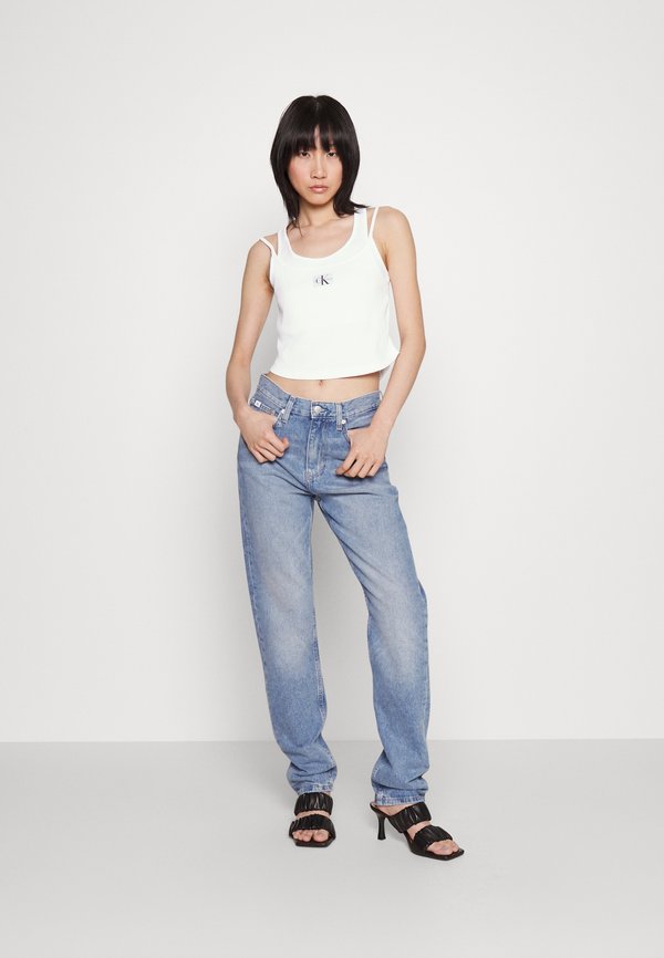 BADGE DOUBLE LAYER - Top3