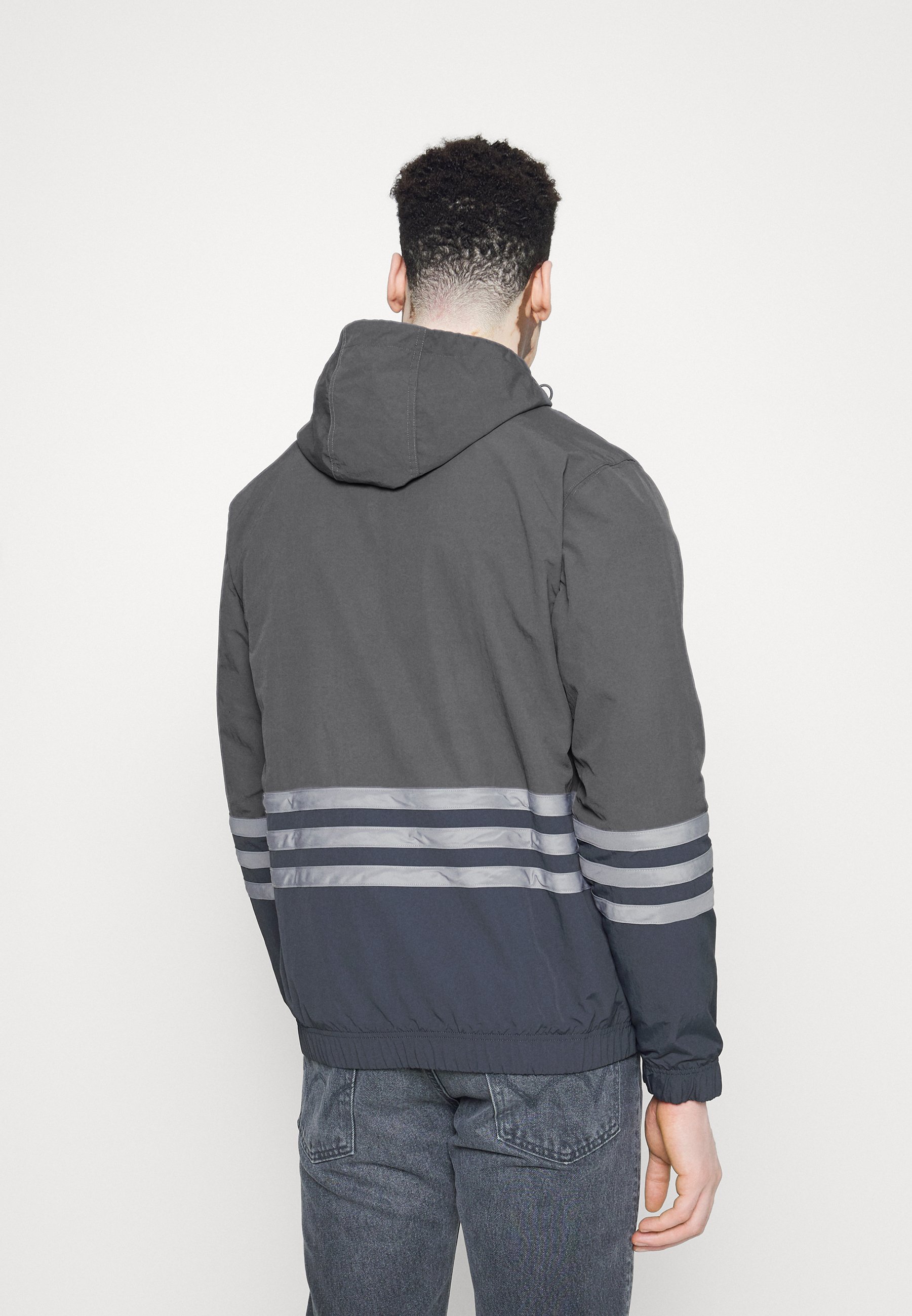 leichte jacke herren adidas