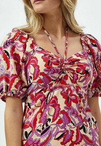 Desires SANELI  - Vestido informal - p gardenia print