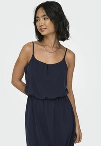 ONLY NORMAL GESCHNITTEN  - Maxi ruha - night sky