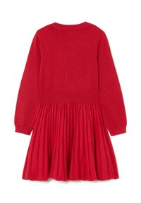 Rotes Strickkleid mit langen Ärmeln, geripptem Oberteil und plissiertem Rock. Glatte Textur, runder Ausschnitt und taillierte Passform.