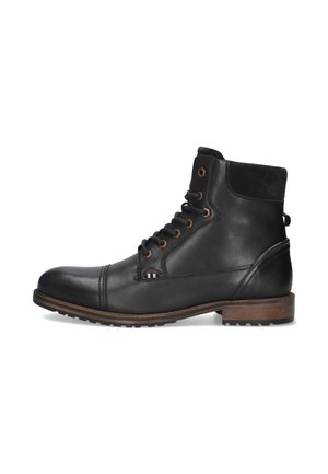 Botas de tobillo de cuero negro con un collar de ante, punta redonda y diseño de cordones. Presentan detalles en marrón y suela de goma para mayor tracción.