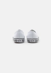 Vans AUTHENTIC - Tenisky - white