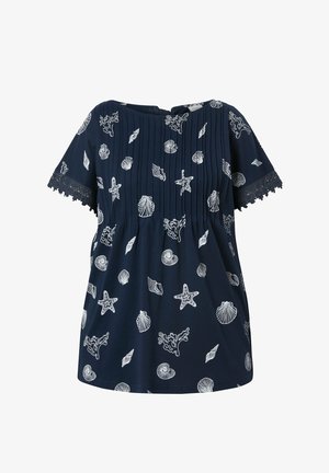 Marineblauw kortärmlig blouse met witte zeethema prints zoals zeesterren, schelpen en koraal, met kanten rand aan de mouwen en geplooide voorkant.