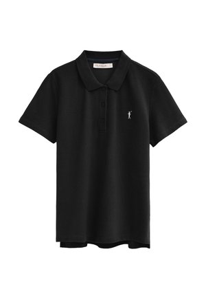 Polo negro de manga corta con cuello, tres botones y pequeño logo bordado de golfista en el pecho izquierdo.