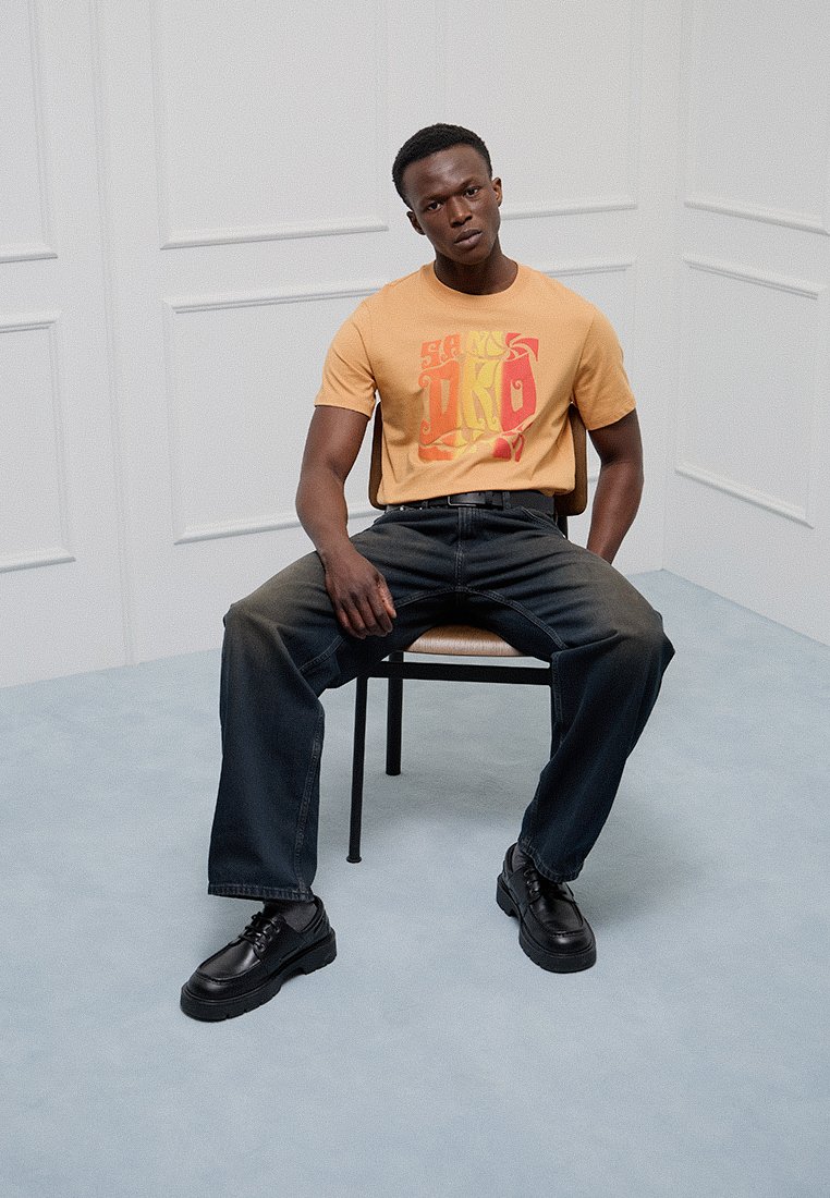 sandro T-shirt print oranje