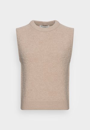 Gilet en tricot beige sans manches avec col rond côtelé, emmanchures et ourlet, présenté à plat sur un fond uni.