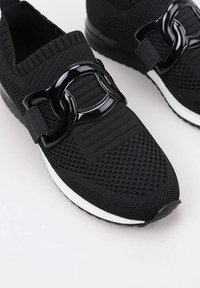 La Strada Zapatos sin cordones - black