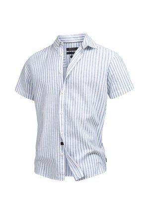 Chemise pour homme à manches courtes avec boutons, rayures verticales blanches et bleu clair, col plié et boutons visibles à l'avant.