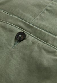 Next LOOSE FIT - Shorts - sage green