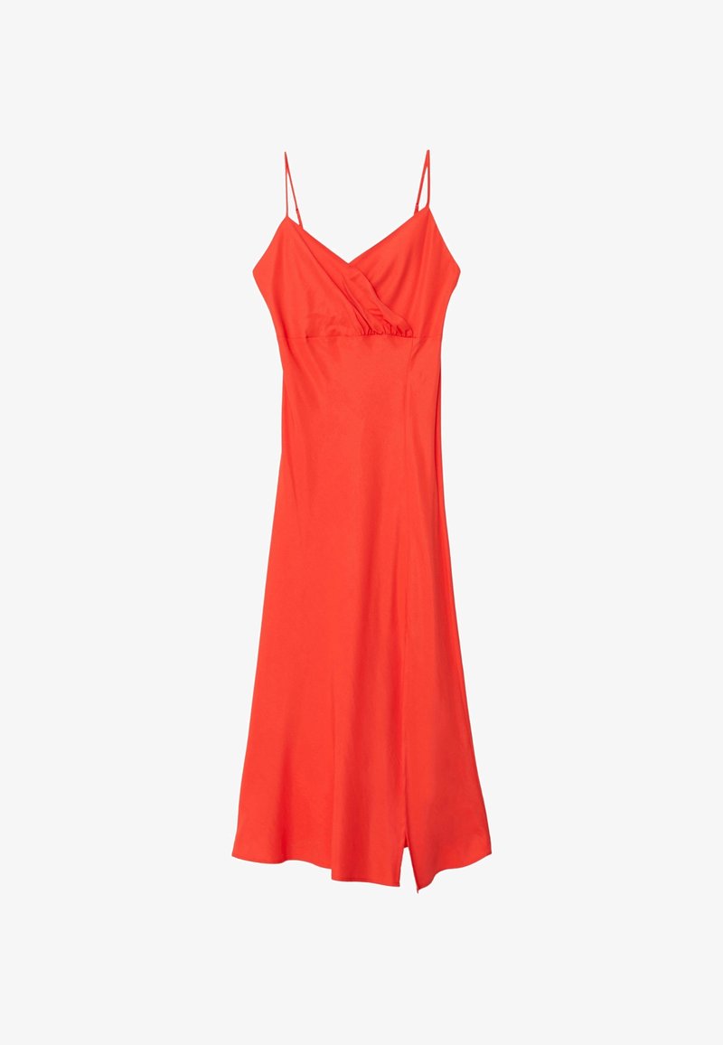 Červené šaty bez rukávů s překříženým živůtkem, splývavou sukní a předním rozparkem. Hladká látka s tenkými nastavitelnými ramínky.