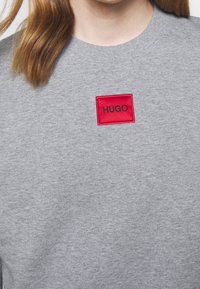 HUGO Sudadera - grey