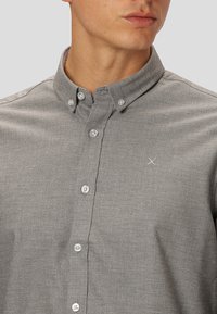 Clean Cut Copenhagen OXFORD STRETCH PLAIN - Button down-skjorte - light grey mel
