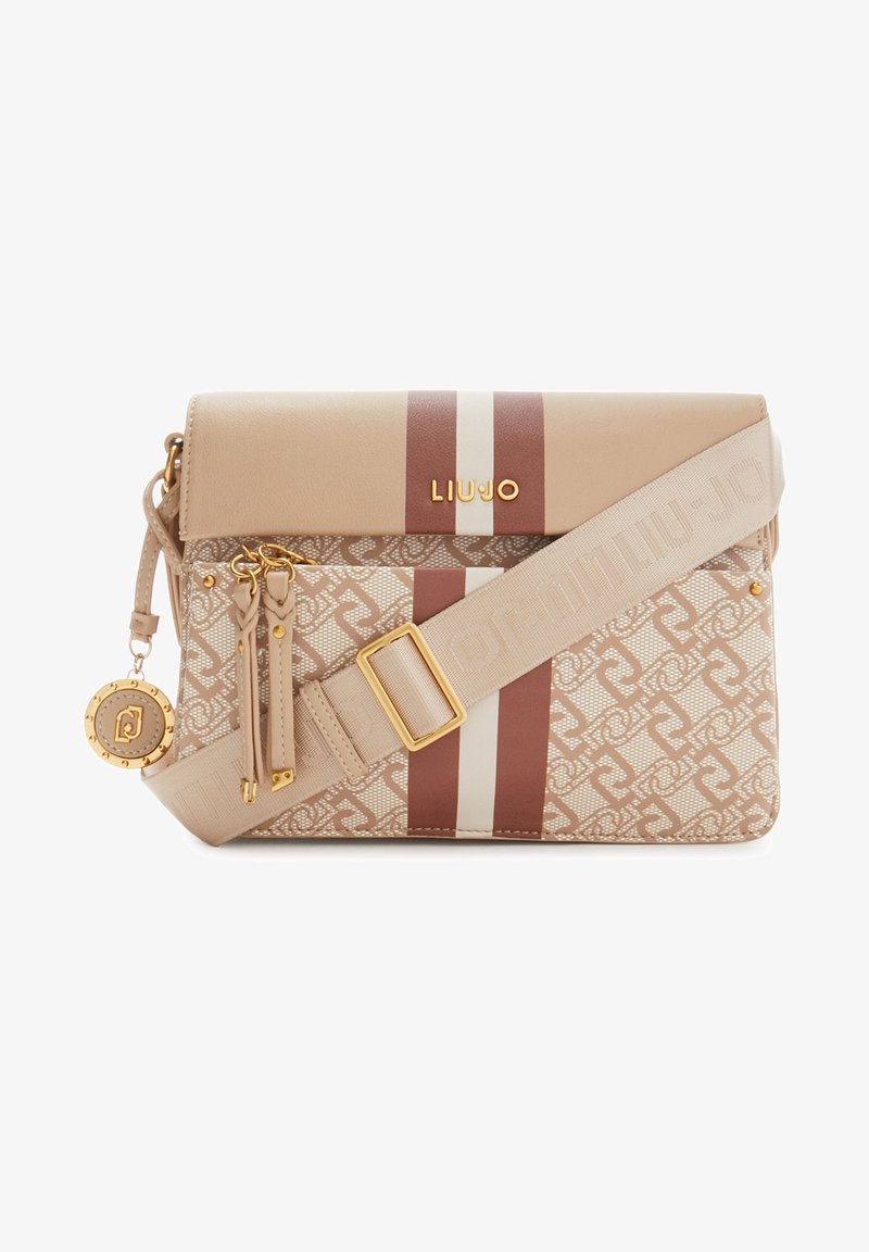 Borsa a Tracolla LIU JO Better Trapuntata Nero con Charm a sconto Borsa a Tracolla LIU JO Better Trapuntata Nero con Charm a sconto