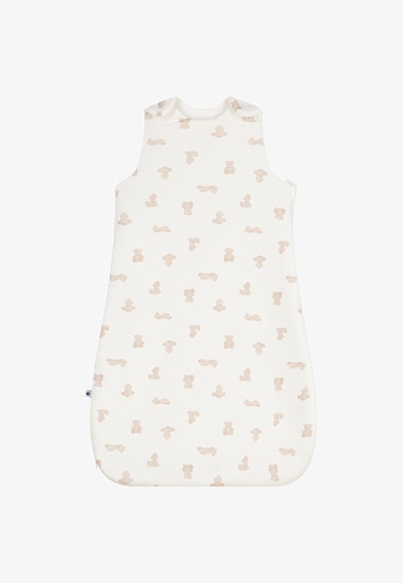 Bawełniany śpiworek dla niemowląt w białym kolorze z jasnobeżowym wzorem misia, bez rękawów, z zaokrąglonym dekoltem i zaokrąglonymi dolnymi krawędziami.