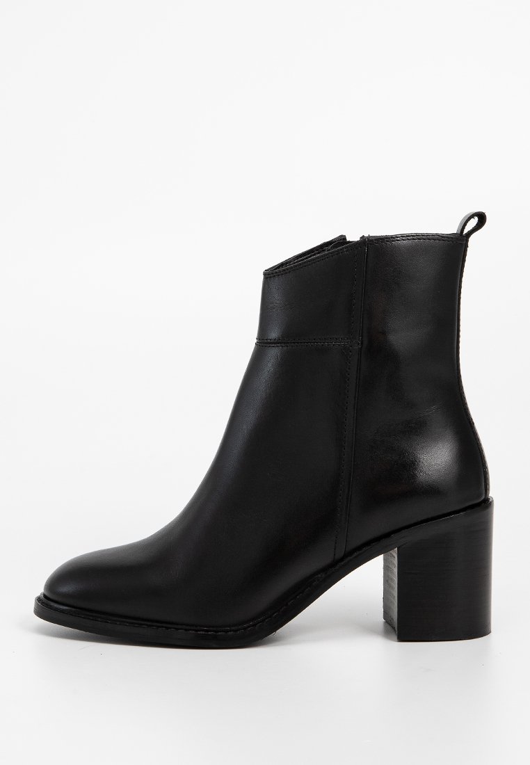 CAFèNOIR Lage laarzen zwart CAFèNOIR Lage laarzen zwart