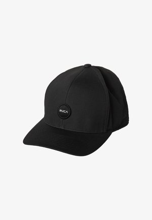 Casquette noire en tissu avec une couronne arrondie et un visière rigide et plate. Elle possède un patch logo circulaire sur le devant.