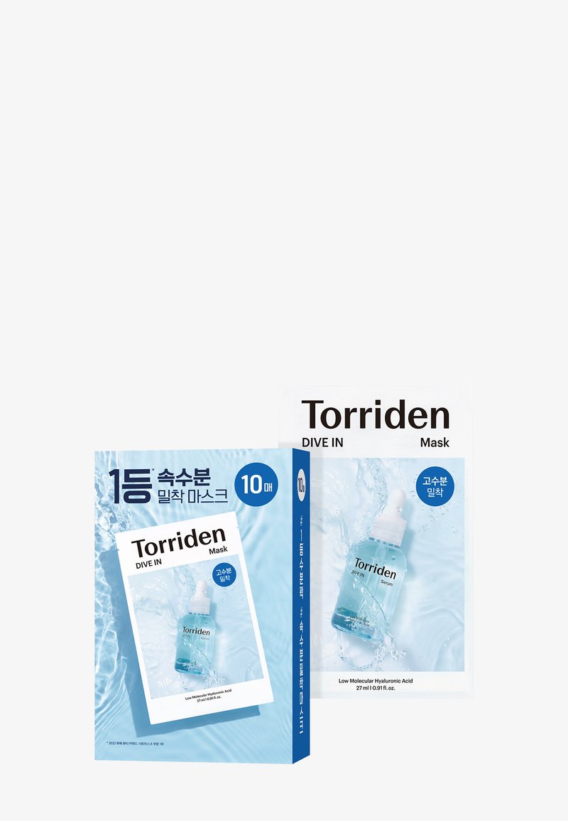 Pakkaus Torriden DIVE IN -maskille; pehmeät siniset sävyt, suorakulmainen laatikko valkoisilla yksityiskohdilla, sisältää seerumipullon kuvan ja koreankieliset tiedot.