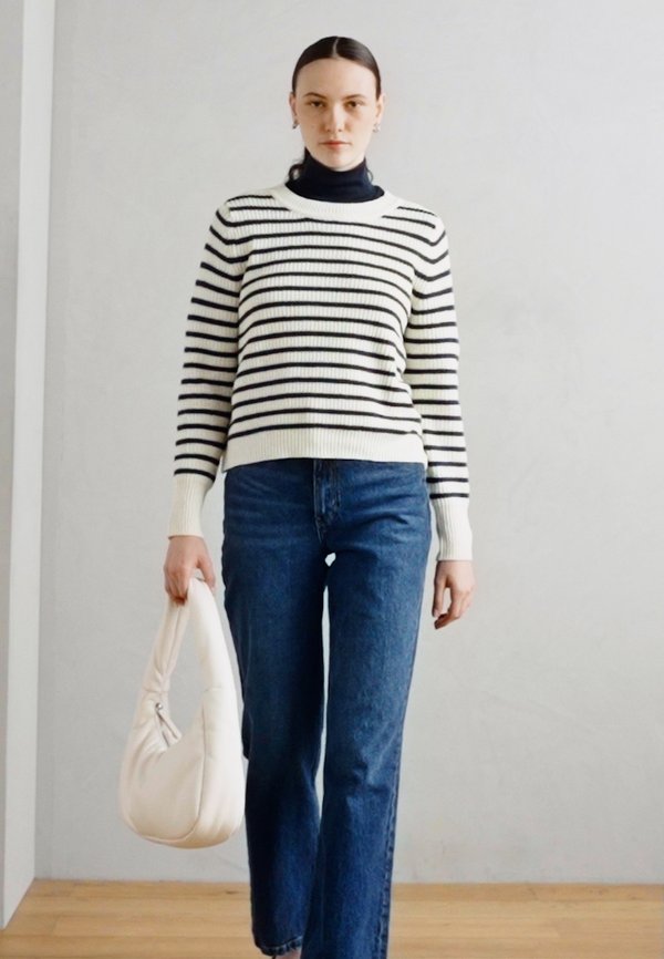 DANE JUMPER - Jumper4