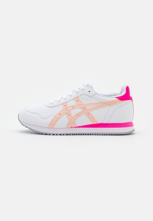 Sneakers - white