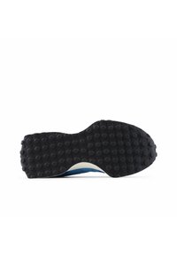 Svart gummiyttersula med texturerade cirkulära mönster, utrustad med en blå övre del. Designen är böjd med en smidig övergång till sulan.