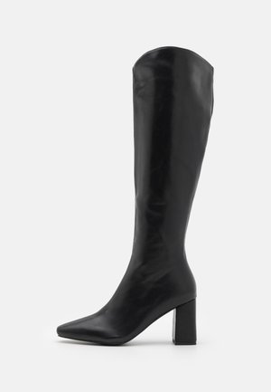 Boots - black
