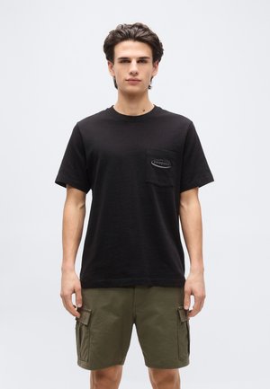 '95 OVAL LOGO POCKET TEE - Basic póló - black