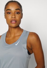 Nike Performance FAST TANK - Top - particle grey/silver