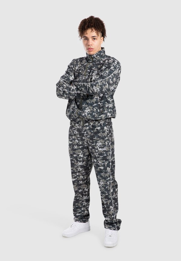 NOLANS SET - Trainingsanzug - camo