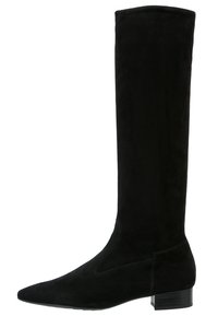 Zwarte over-de-knie laarzen van zacht suede, met een spitse neus en een lage blokhak, met een glad oppervlak en minimale stiksels.